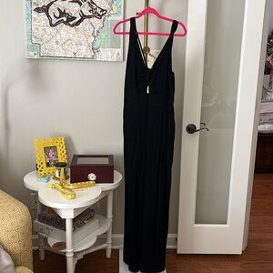Sophisticated Black Wide-Leg Jumpsuit